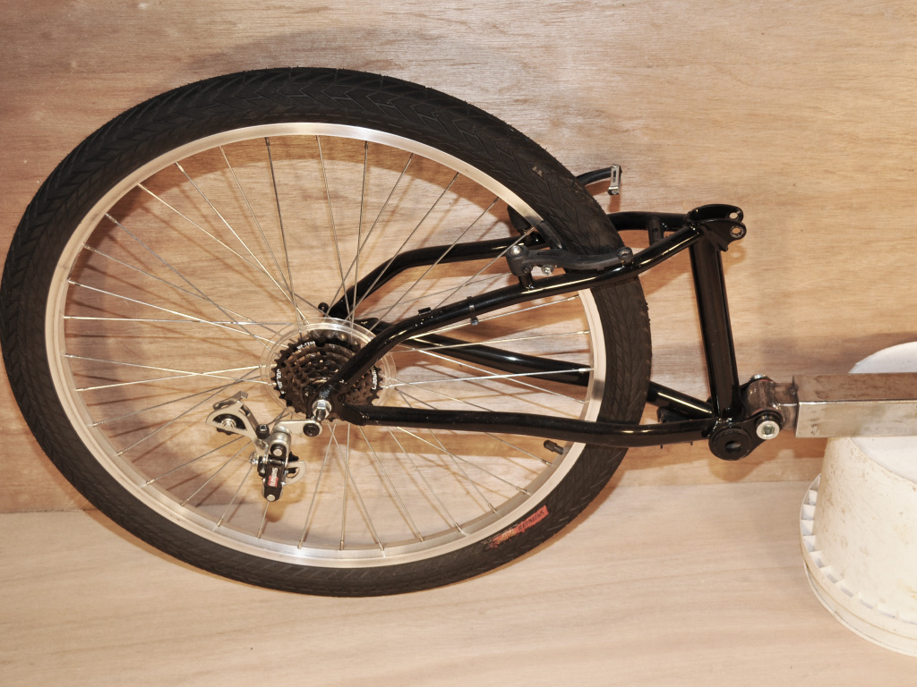 DutchMan Cargo Bike - rear suspension triangle